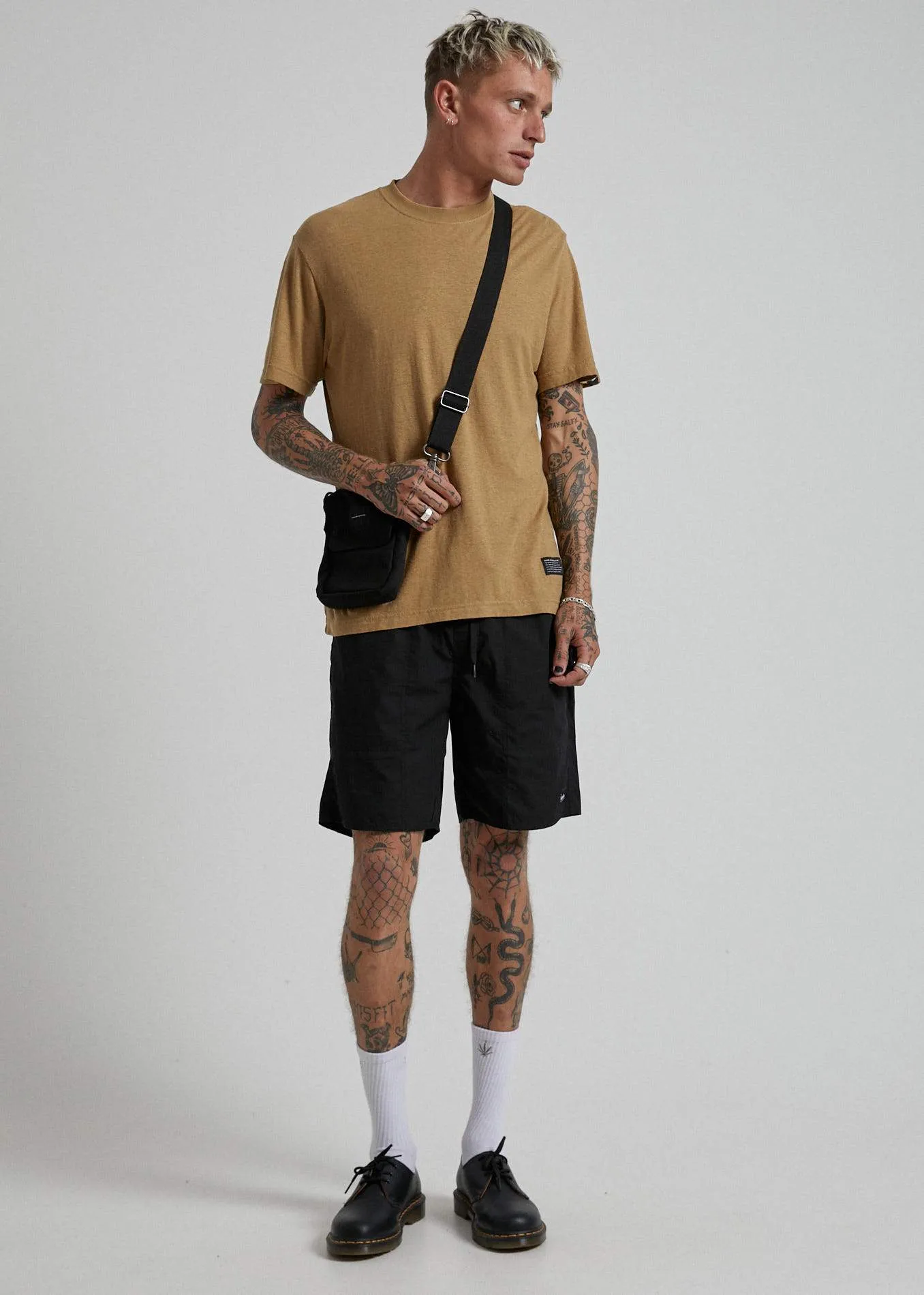 Afends Mens New Order - Hemp Retro Fit Tee - Moss