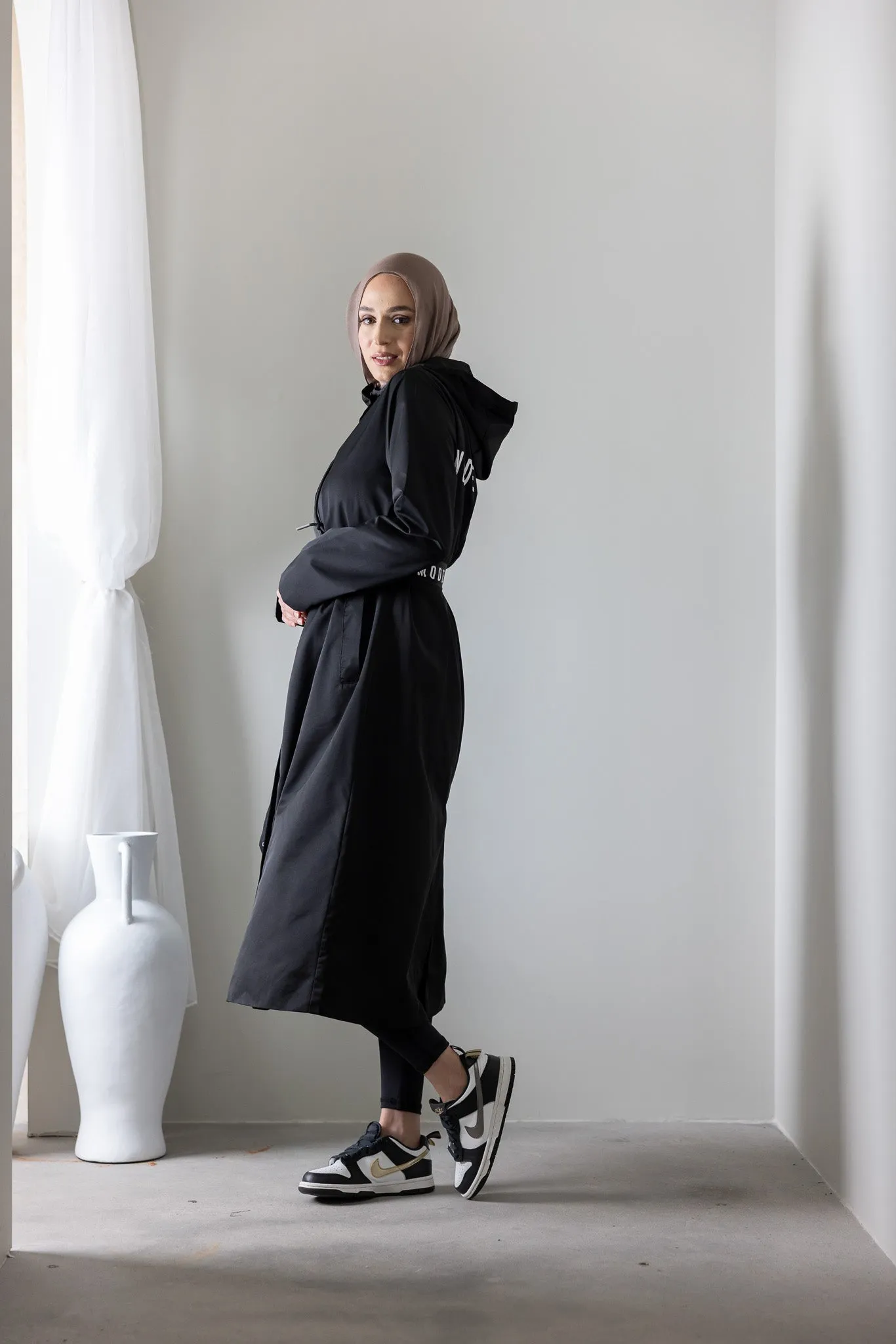 Modelle/Move Hooded Trench