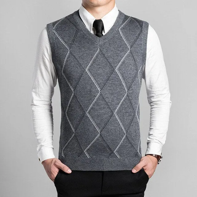 New Spring & Autumn 2016 Mens Fashion Plaid Sleeveless Sweater V-Neck Cashmere Knit Vest