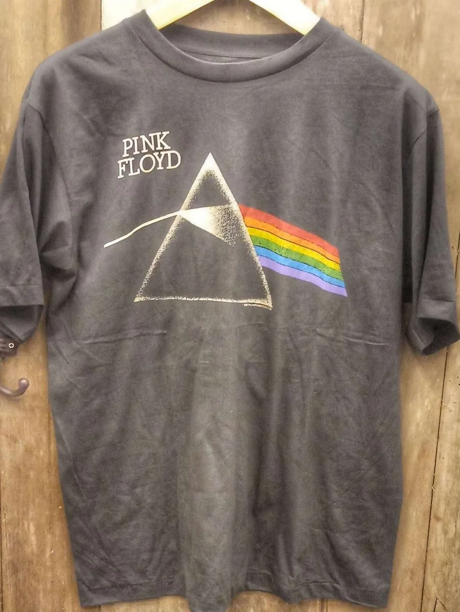 Pink Floyd 'Dark Side of the Moon' Prism Tee: A Distressed Vintage-Inspired Tribute