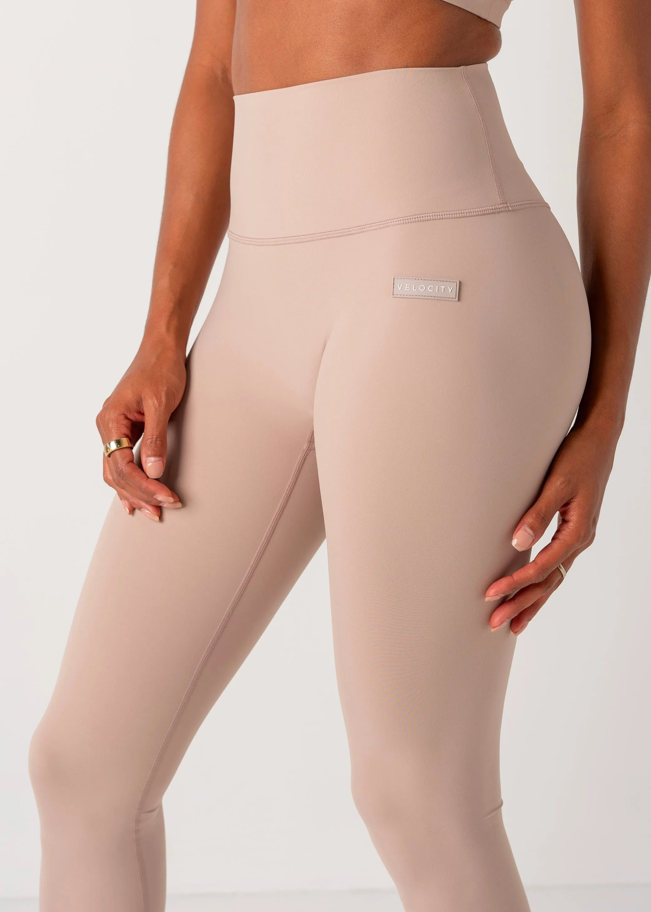 SS SEAMLESS LEGGINGS - BEIGE